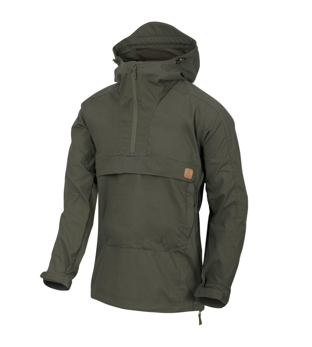 Helikon-Tex Woodsman Anorak matkajope eestvaates, vastupidav DuraCanvas® esiosa ja praktiline kängurutasku.