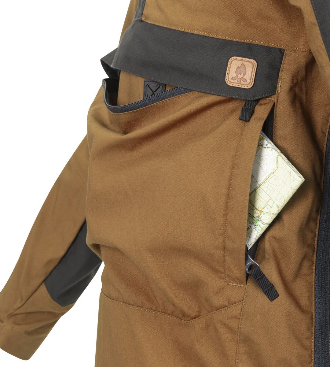 Helikon-Tex Woodsman Anorak matkajope suur eesmine kängurutasku sisemise organiseerijaga.