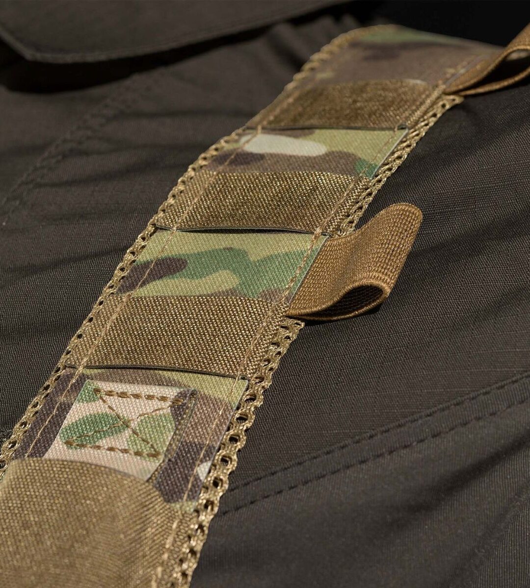 PENTAGON AMINA Hybrid Recon Chest Rigi perforatsiooniga võrkmaterjalist õlarihmad