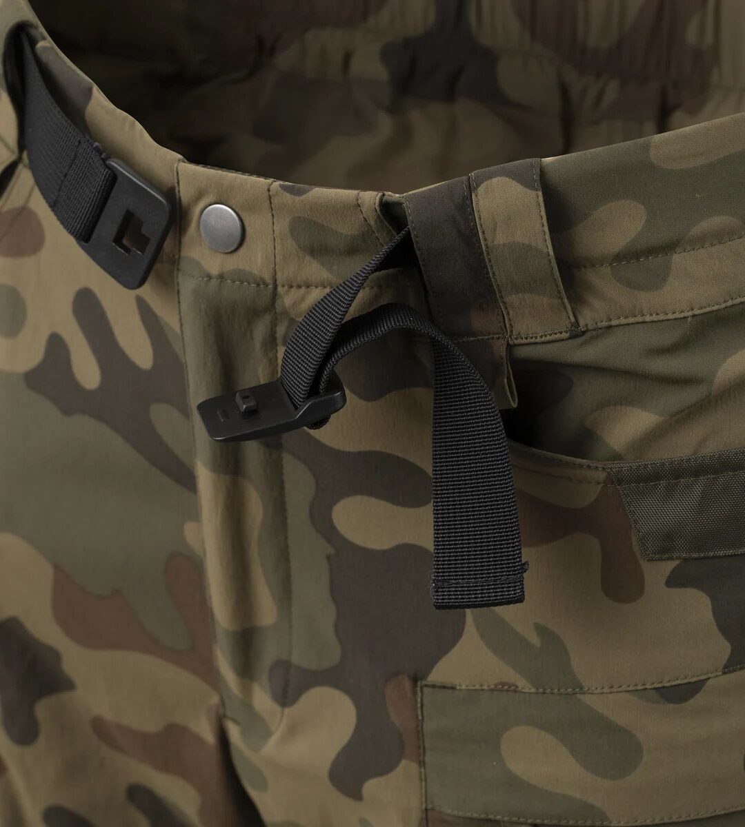 Helikon-Tex Trooper pükste veniv StormStretch®-materjal.
